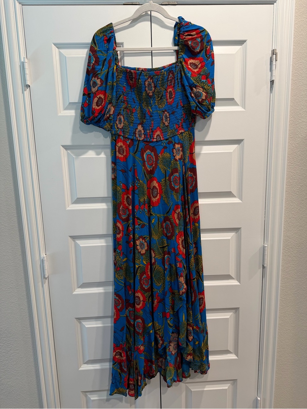 Band of Gypsies Blue Floral Smocked Puff Sleeve Dress Top with Poppy Design